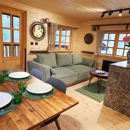 Latowisko אתר קמפינג *