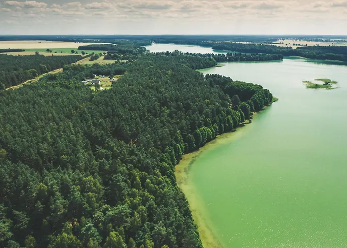 Latowisko 캠프장 *